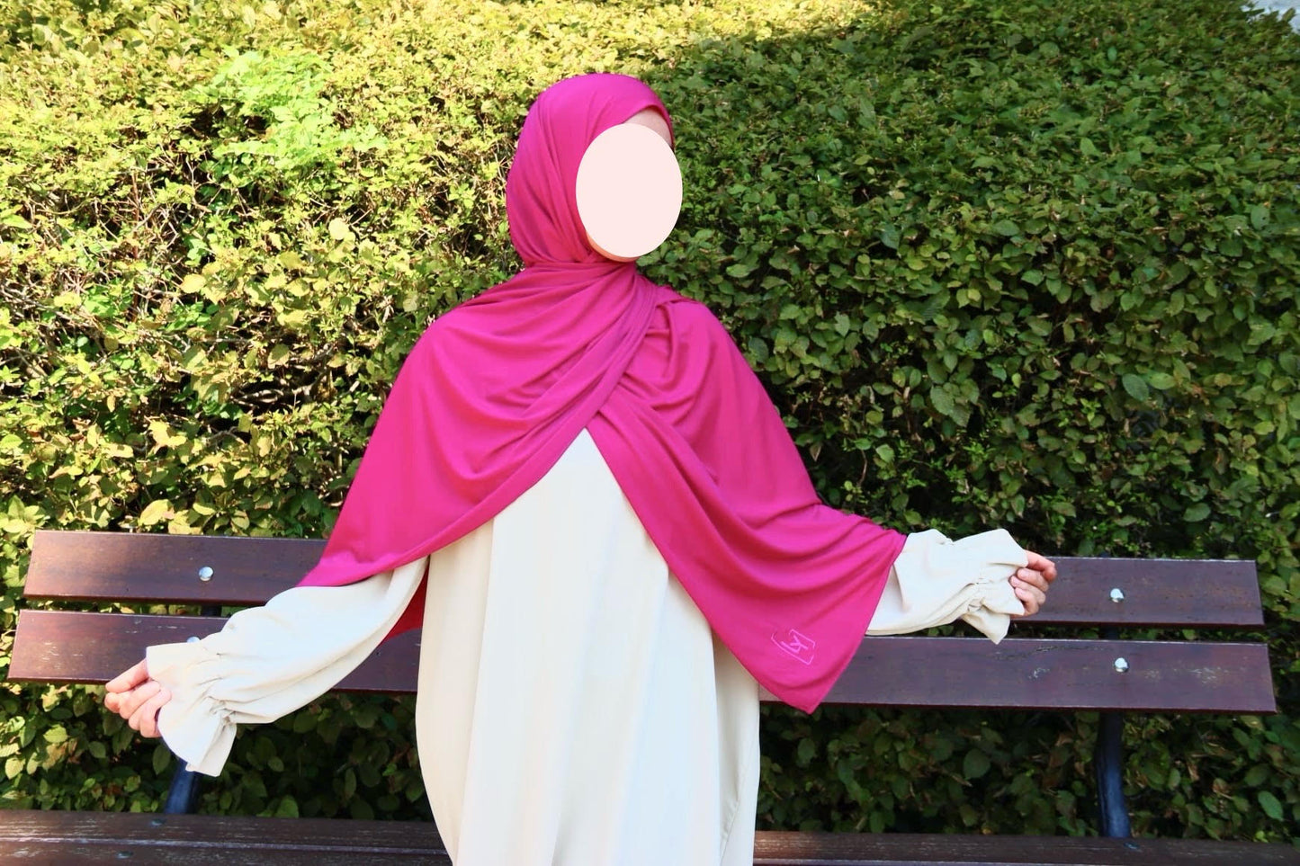 Hijab en jersey premium Fussia & Embroidery